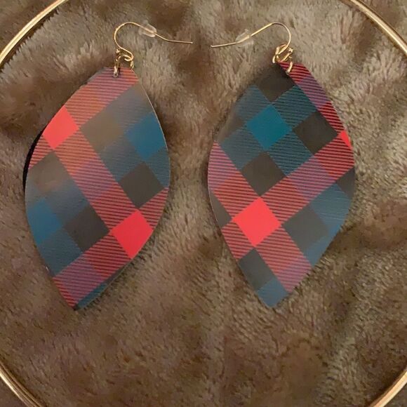 Reversible Plaid Necklace and Earring Set - Picture 9 of 13